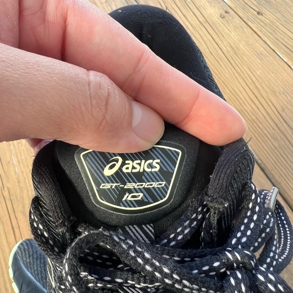 ASICS GT 2000 - Picture 7 of 9